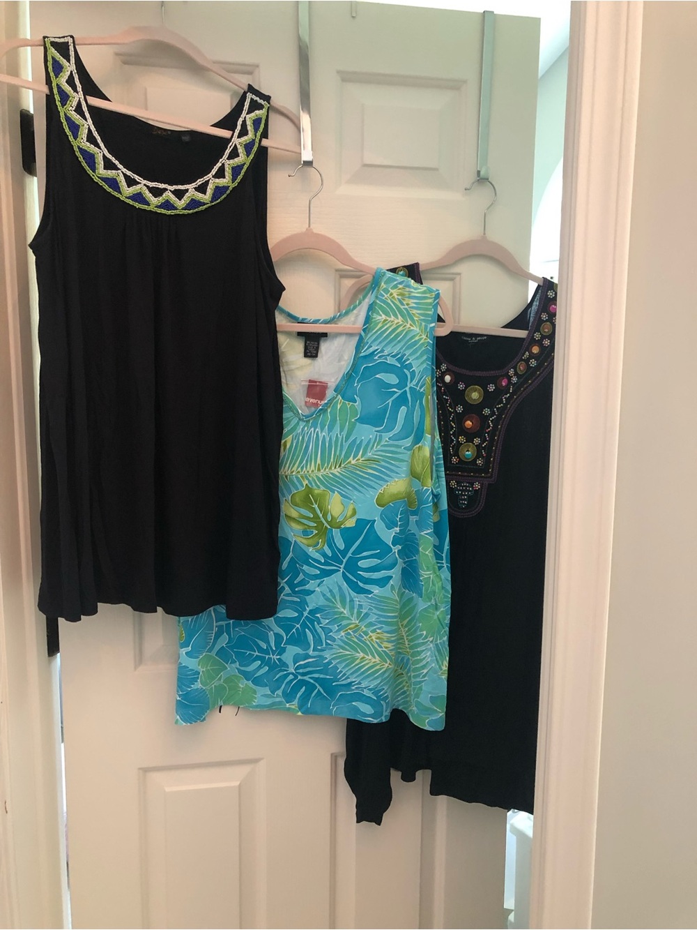 Set of three sleeveless tops… 2X